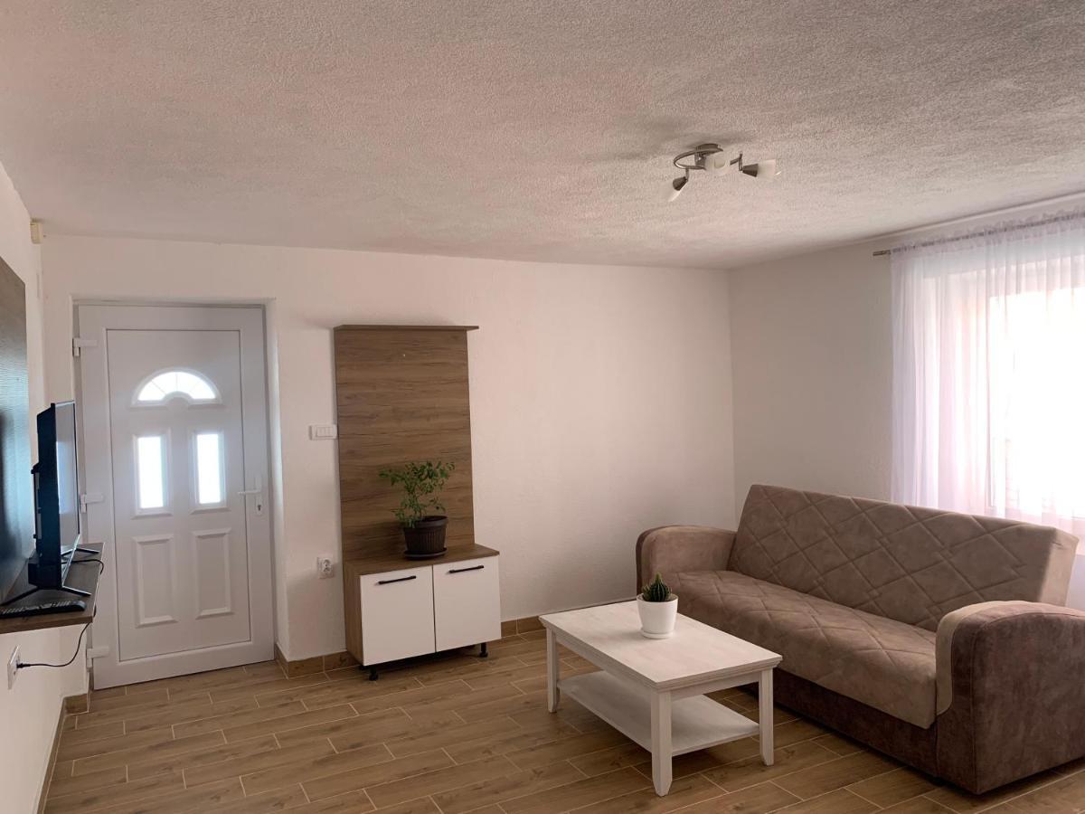 Lejla'S Guesthouse Gusinje Екстер'єр фото