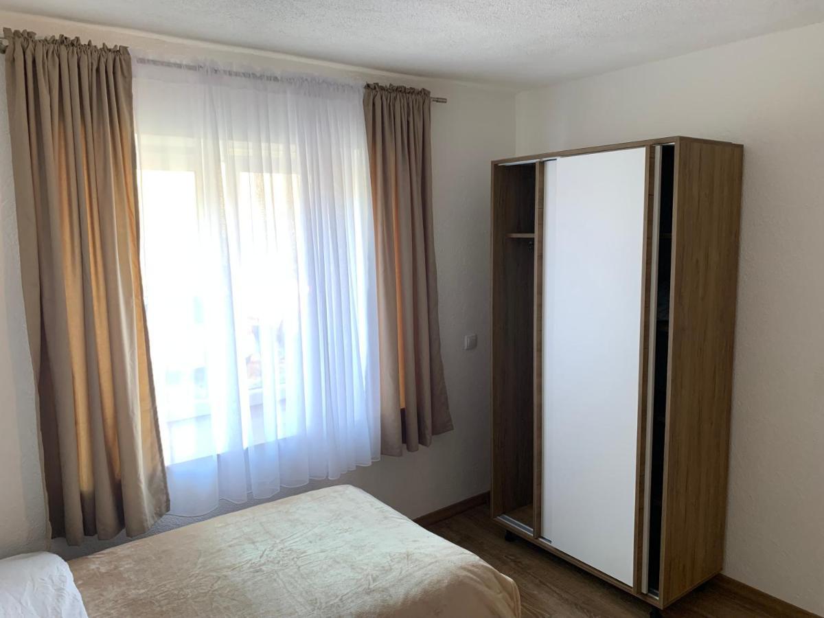 Lejla'S Guesthouse Gusinje Екстер'єр фото