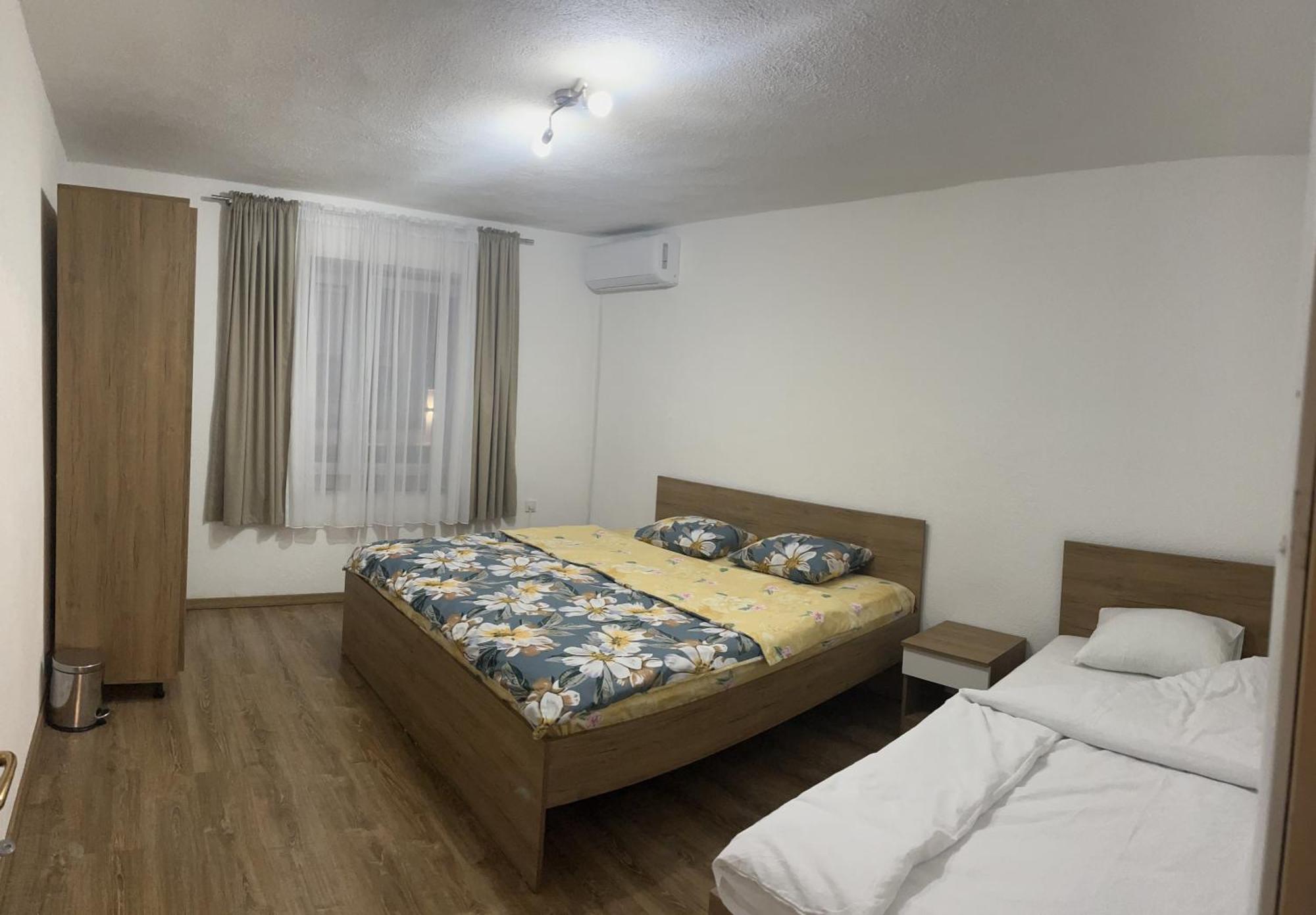 Lejla'S Guesthouse Gusinje Екстер'єр фото